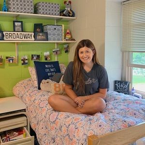 Meet your Posher, Megan